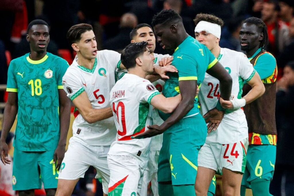 Senegalese and Moroccan players in an heated arguement at the AFCON final.