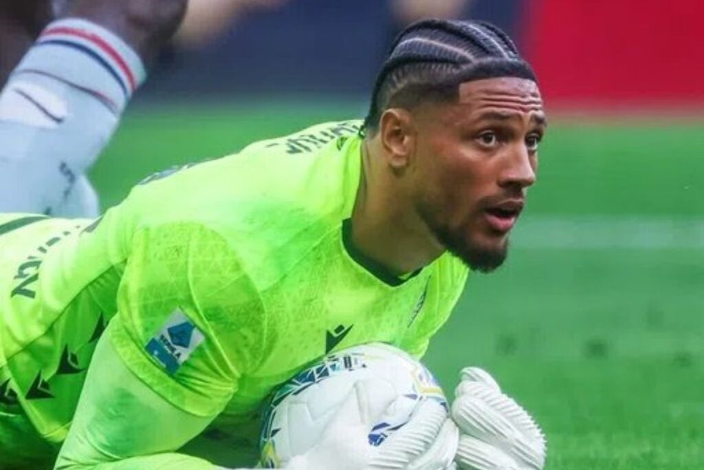 Maduka Okoye in goal for Udinese.