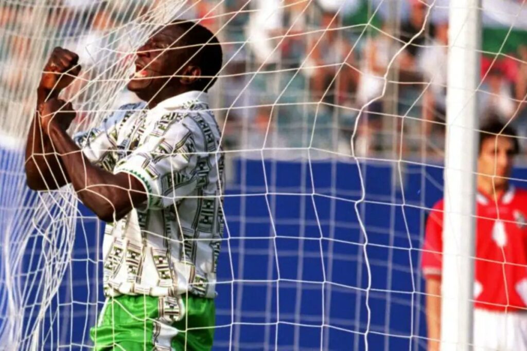 Rashidi Yekini with his iconic celebration of Nigeria's first ever goal at the World Cup.